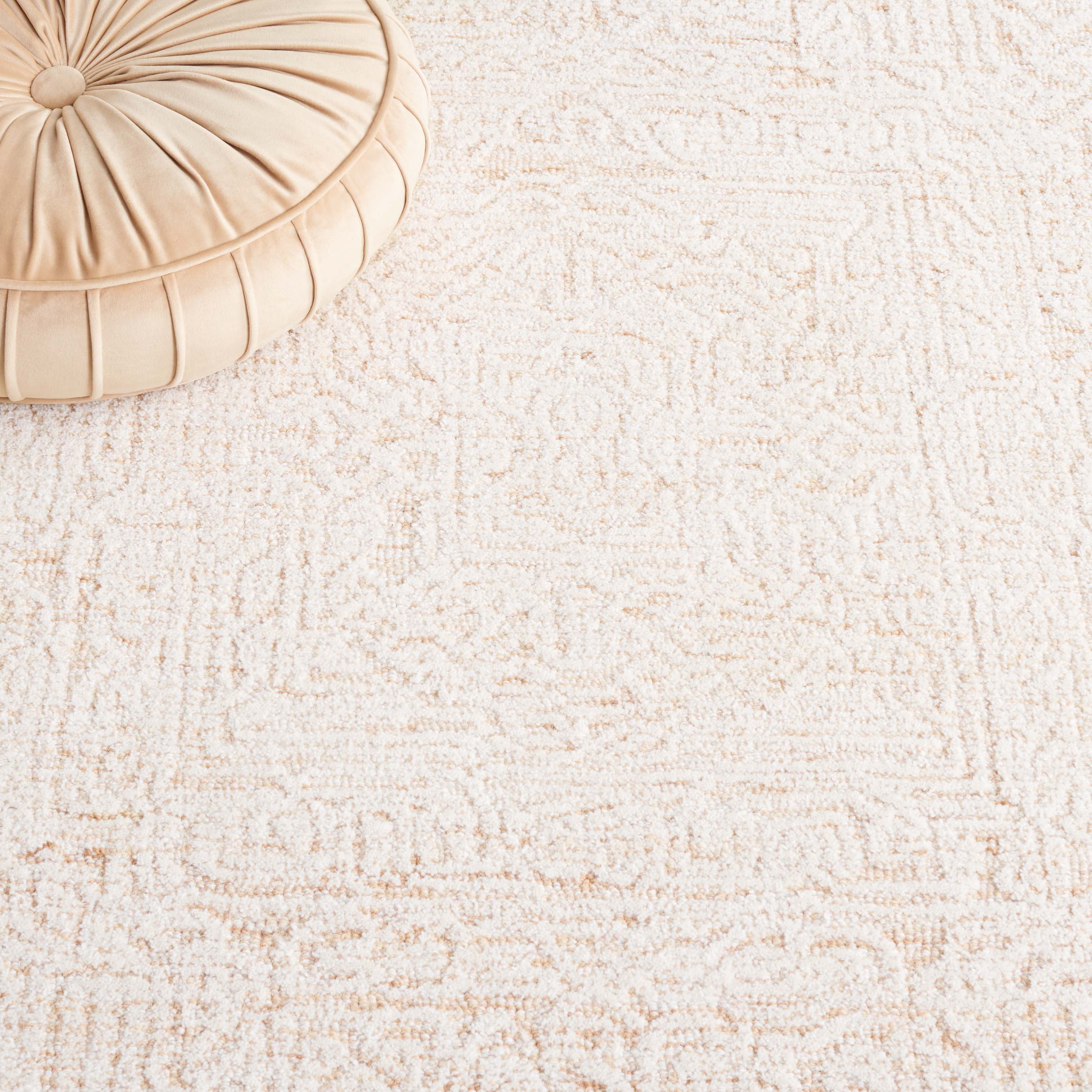 SAFAVIEH Ebony Abbey Geometric Area Rug, Gold/Ivory, 6' x 9'