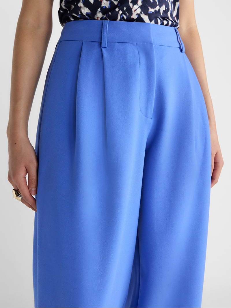 Devil Wears Prada Scoop Collection Women's and Women's Plus High
