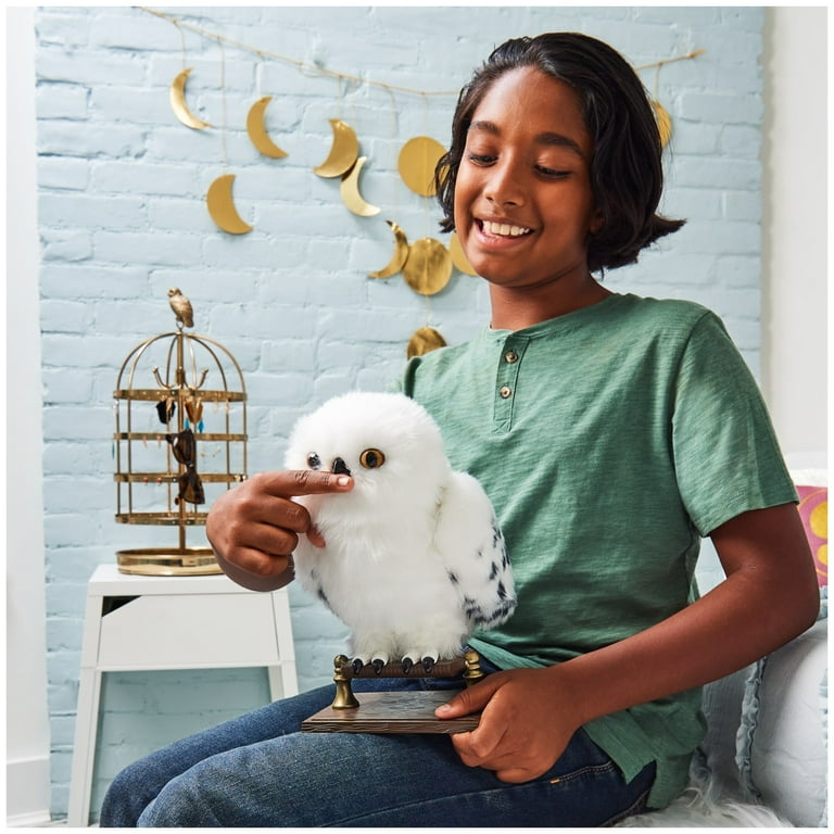 Free Shipping! Wizarding World Enchanting Hedwig Electronic Pet