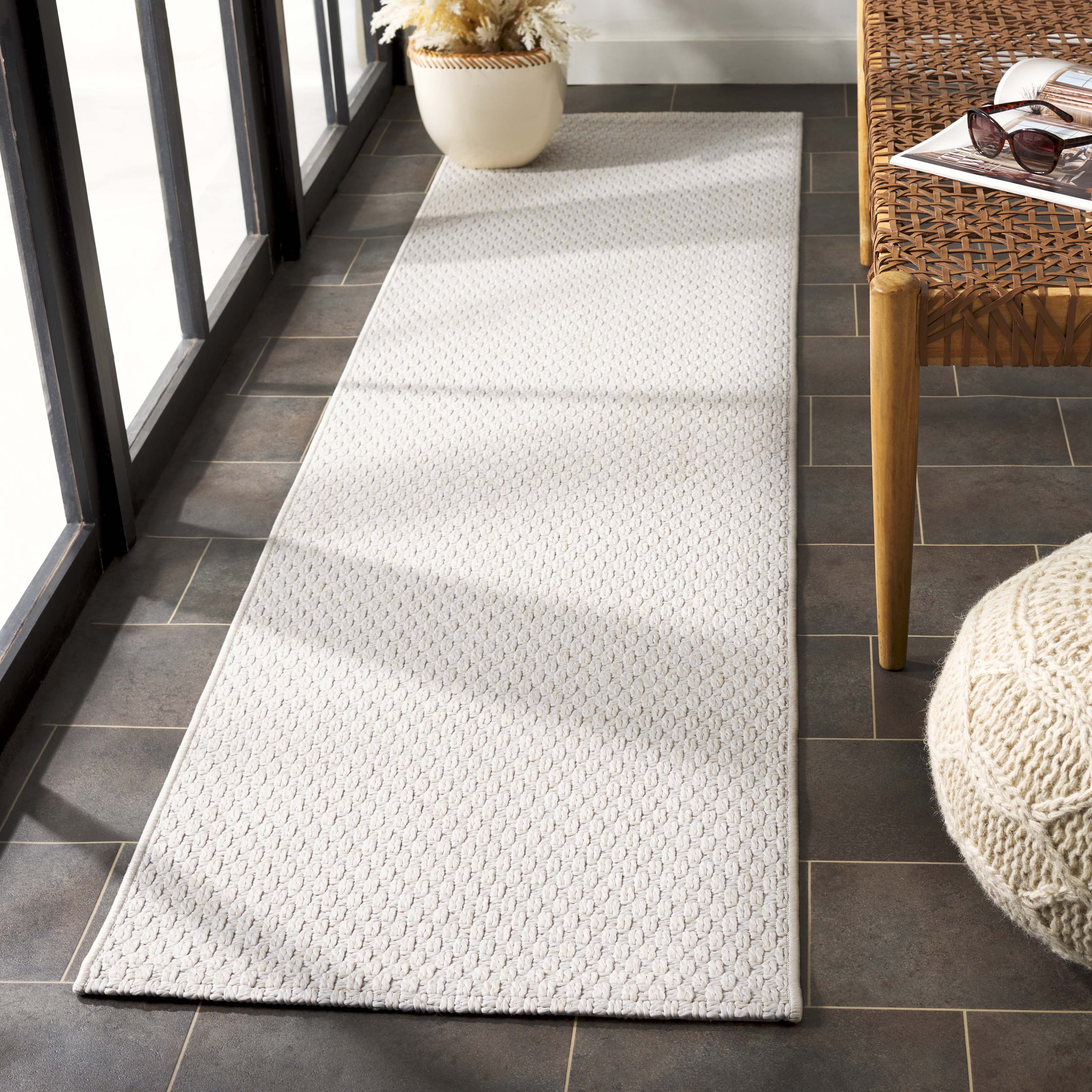Safavieh Sisal All-Weather Delroy Solid Indoor/Outdoor Runner Rug, Ivory, 2'2" x 9'