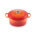 thumbnail image 1 of Horno holandés Le Creuset de hierro fundido esmaltado Signature 9L Flame, 1 of 4
