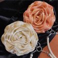 thumbnail image 5 of Bolso de noche con diseño de lujo con flores de seda, bolso para vestido de dama, bolso para novia, bolso para boda, bolsillo para lápiz labial, bolso pequeño con clip, 5 of 5