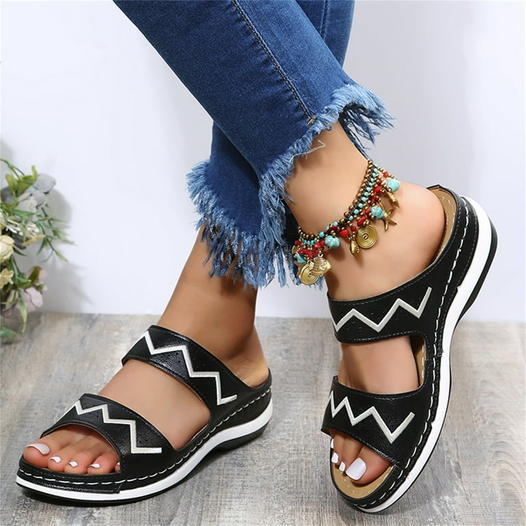 Born hotsell wedge shoes
