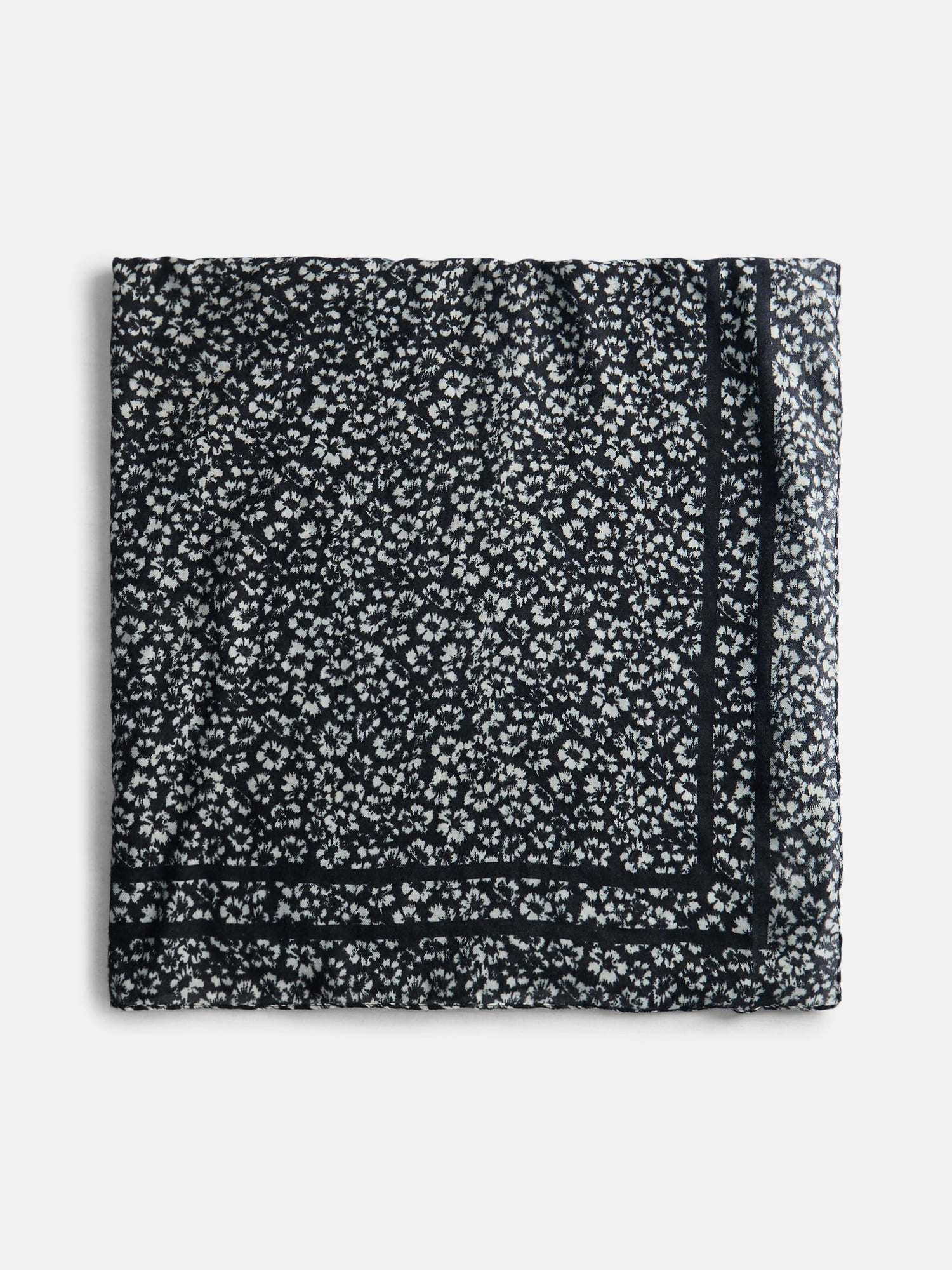 Scenario Women's Printed Square Scarf, Black Soot