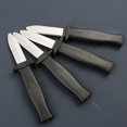 thumbnail image 1 of Cuchillo de daga que desaparece para trucos, hoja de plástico falsa retráctil, broma divertida, utillaje de Halloween, mordaza, juguete mágico, 1 ud., 1 of 3