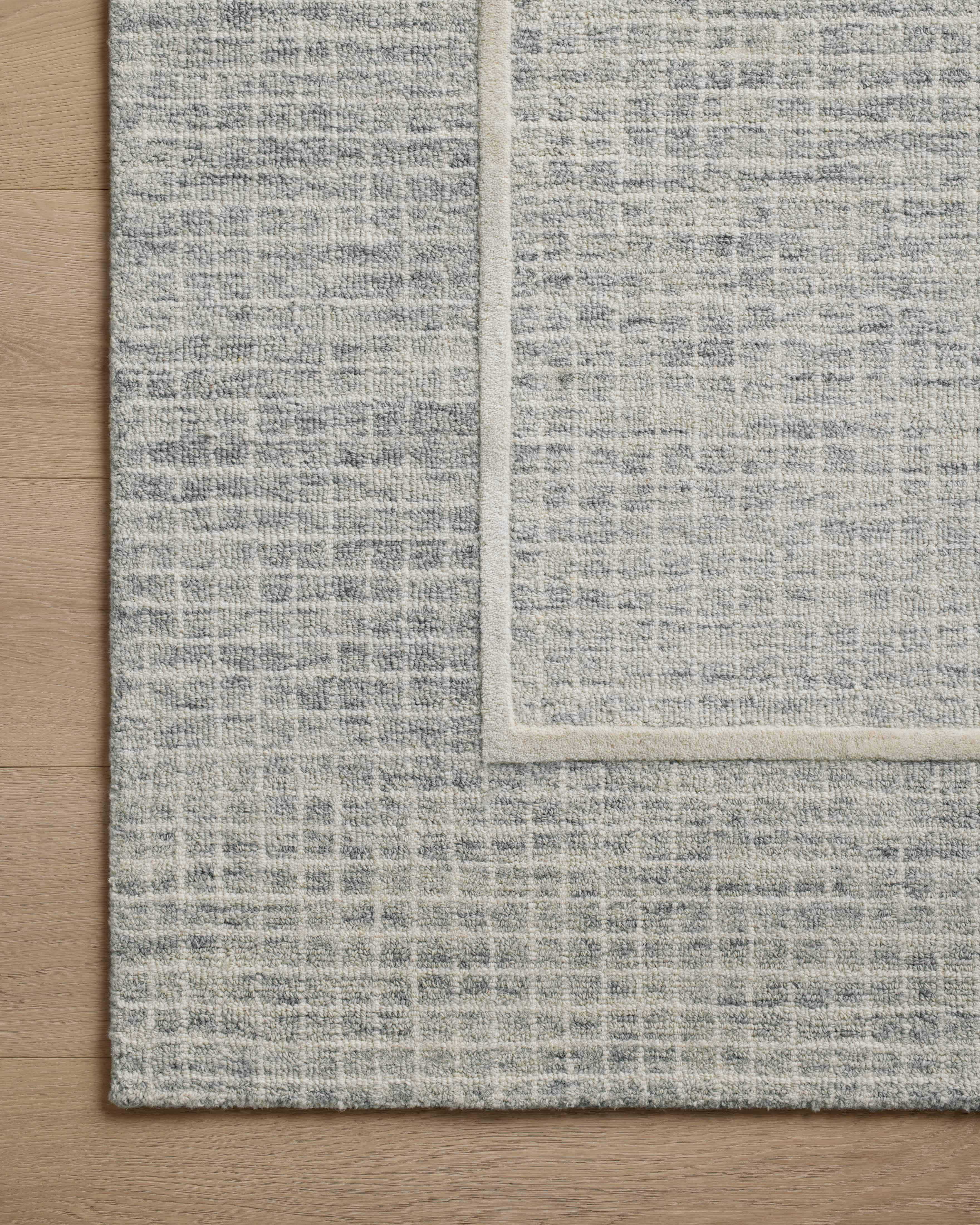 Chris Loves Julia x Loloi Briggs Mist / Ivory 2'-3" x 3'-9" Accent Rug