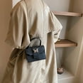 thumbnail image 3 of Bolso de mujer, bolso de hombro retro de nicho, bolso cuadrado pequeño de moda informal de invierno, bolso de mensajero popular con cadena, 3 of 6