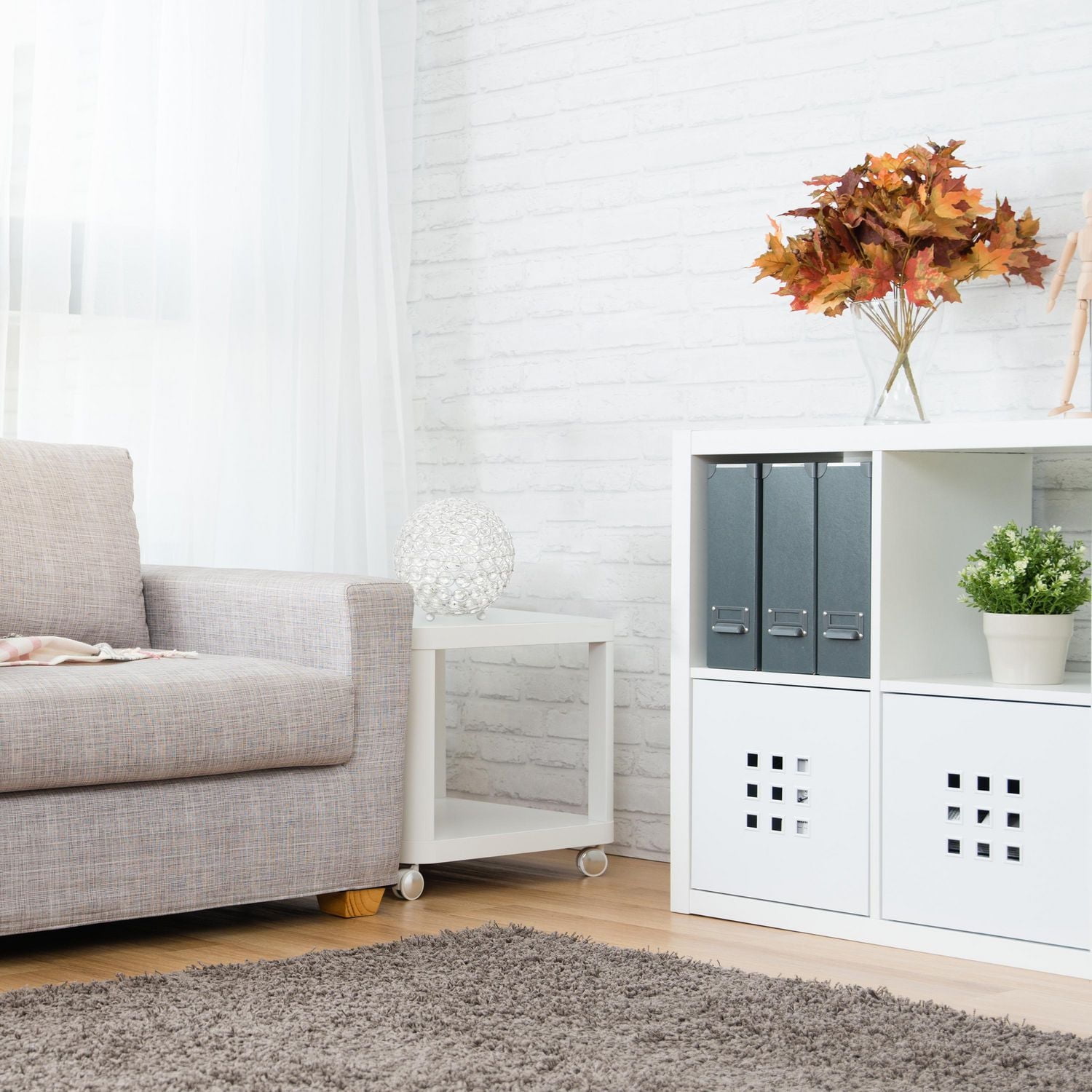 Lampe de table Elegant Designs à paillettes boule de cristal de 10 pouces