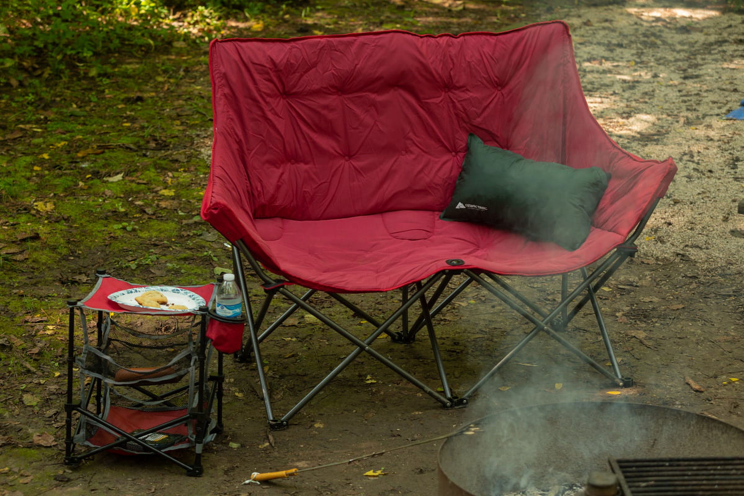 Mesa de campamento de 3 repisas Ozark Trail, roja, 14"L x 14"W x 18"H 6