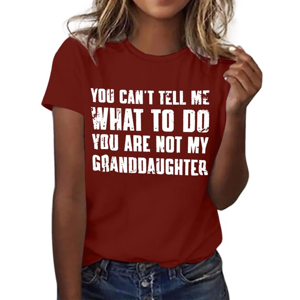 Camiseta de manga corta con cuello redondo y estampado de letras en color liso para mujer - Diseño familiar y divertido, corte clásico ligero
