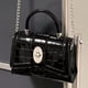 thumbnail image 2 of Bolsos para mujer, bolso de hombro con cadena, bolso de hombro portátil de lujo, bolso de mano para fiesta, boda, banquete, compras en la, 2 of 9
