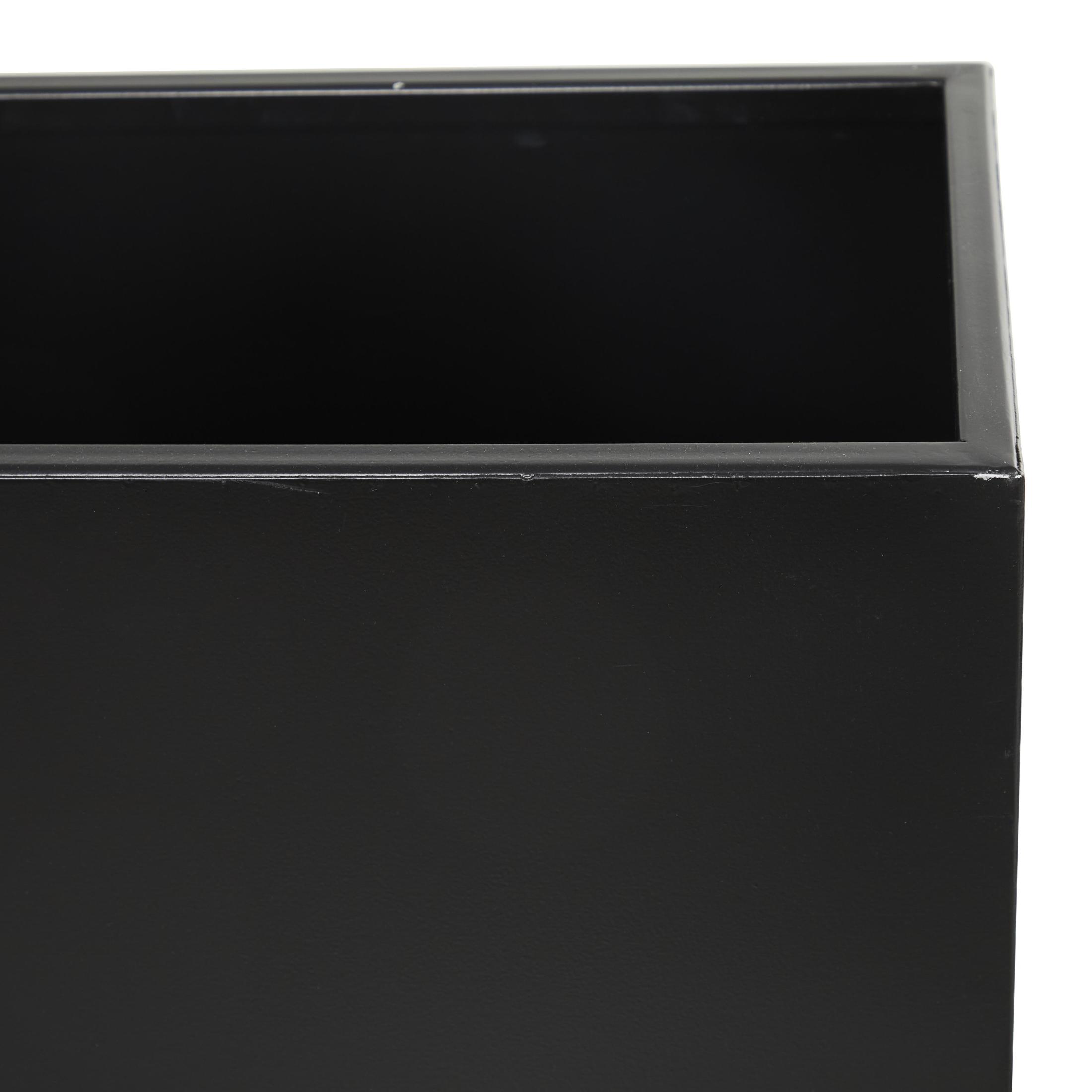 DecMode 28", 24"H Black Metal Planter (2 Count)