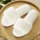 thumbnail image 5 of Pantuflas de piel peluda y esponjosa para mujer, chanclas con punta abierta, acogedoras sandalias de espuma viscoelástica para casa, suaves, planas, cómodas, tallas EE. UU. 7-8, EU 39-40 blanco, 5 of 5