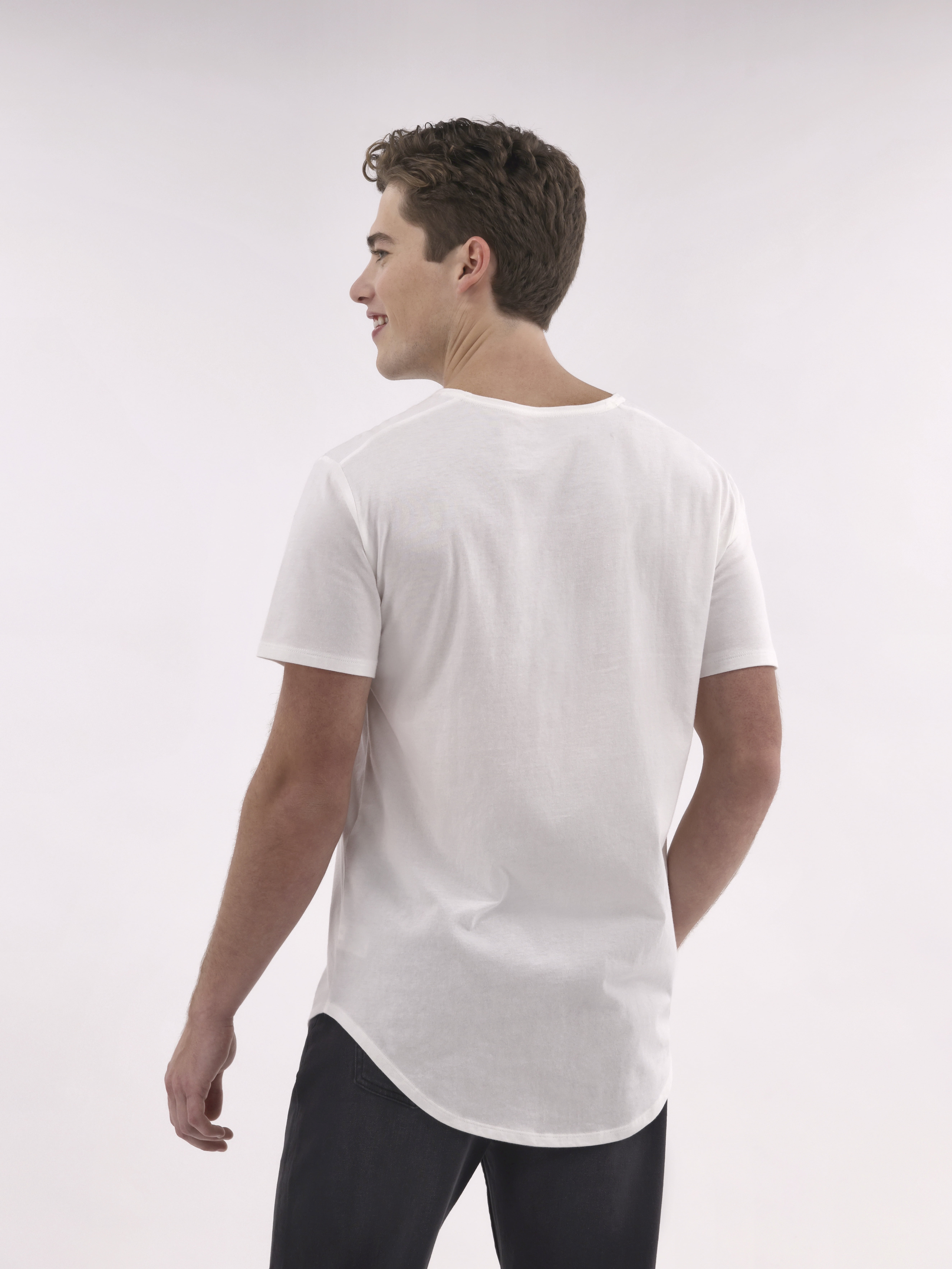 No Boundaries Men's & Big Men's Longline Curved Hem Elongated Tee Shirt, Sizes XS-5XL