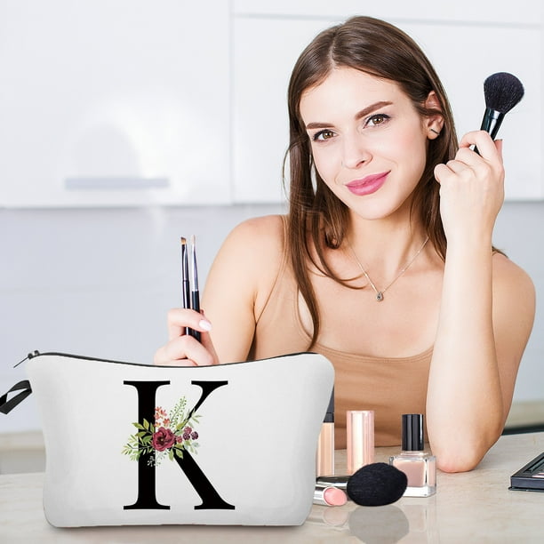 Fiudx Bolsa de Maquillaje Floral, Neceser con Letras Personalizadas, Elegante Organizador de Viaje, Regalo Ideal para Mujeres, Uso Diario, Ideal para Amigas y Damas de Honor.