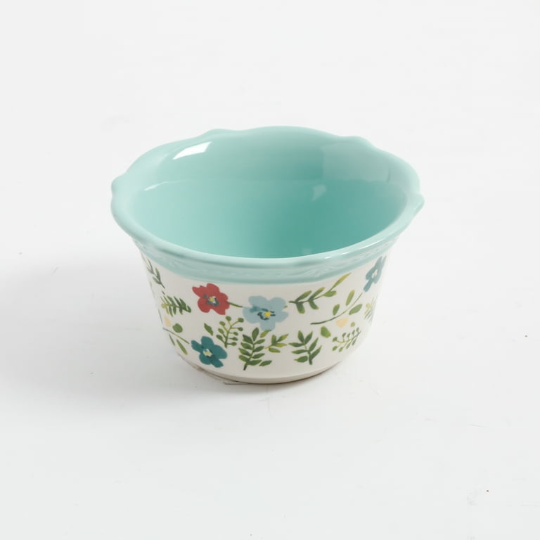 Pioneer top woman ramekin