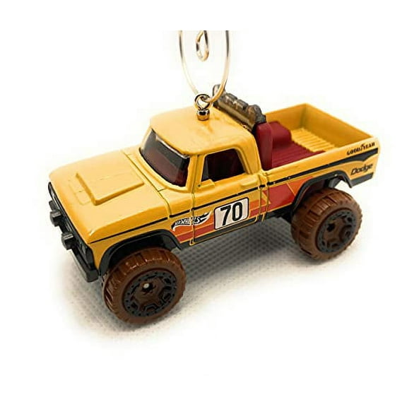 1970 Dodge Power Wagon Christmas Ornament 1:64 Yellow