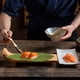 thumbnail image 2 of 100 hojas decorativas para sushi, sashimi, hierba decorativa, tapete de comida japonesa, decoración de sushi, hierba, 2 of 8