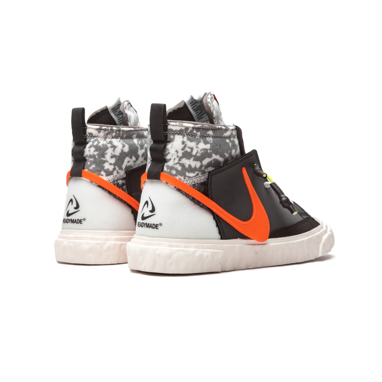 NIKE MENS Blazer Mid 