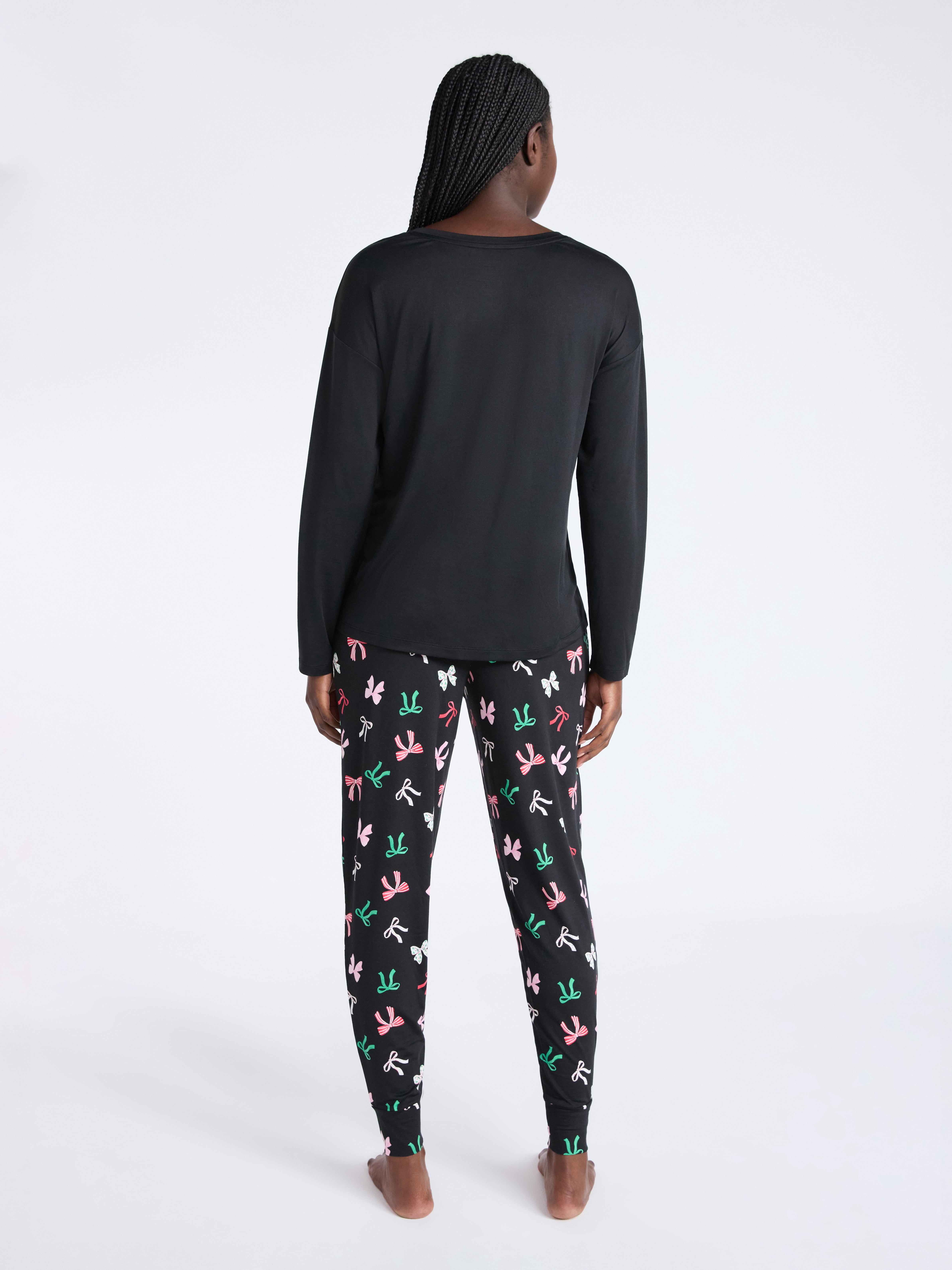 Joyspun Women's Dreamy Soft Collection Long Sleeve Sleep Top and Jogger Pajama Set, 2-Piece, Sizes XS to 3X