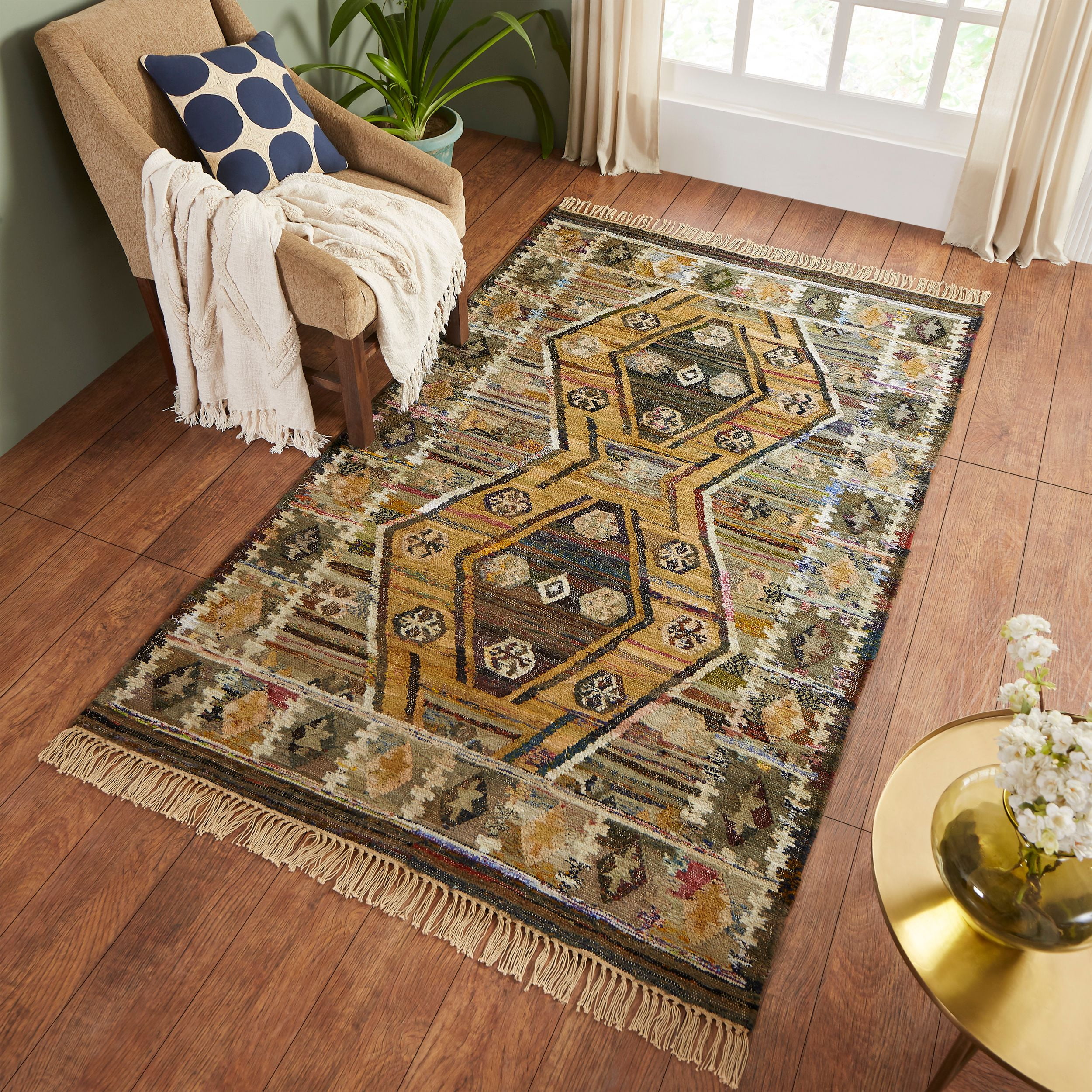 Superior 5 ft x 8 ft. Charcoal Paisley Handmade Reversible Indoor Area