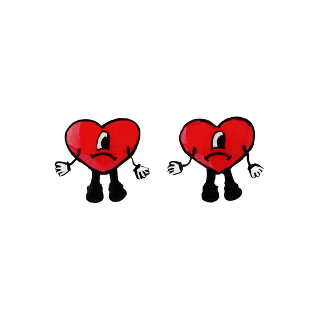 Aretes artesanales de corazones rojos