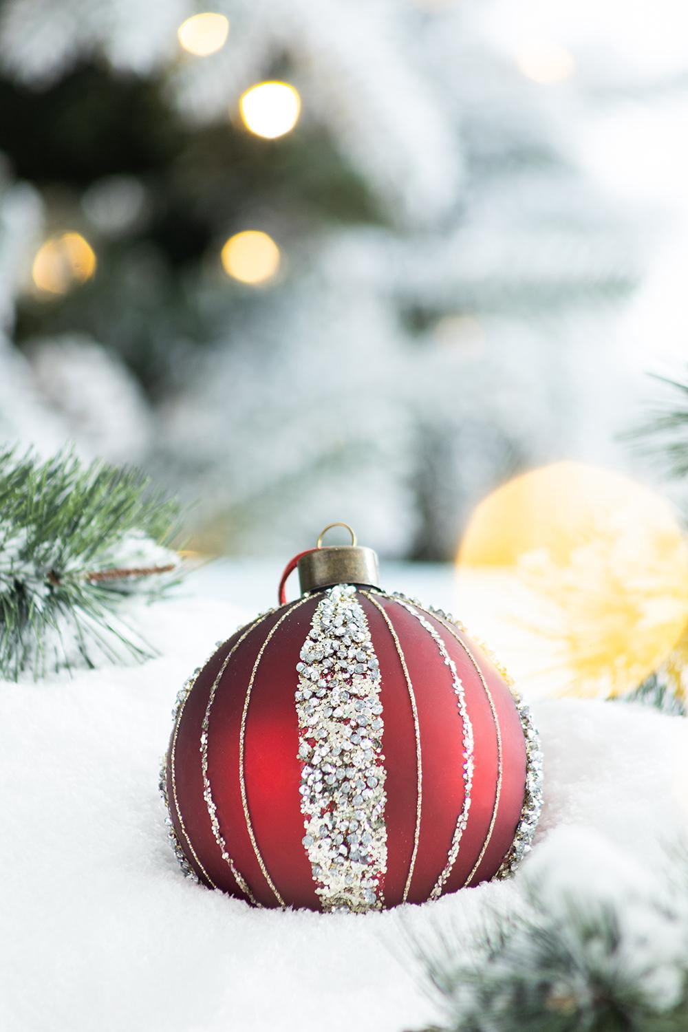 Set of 4 Glass Christmas Ball Ornaments with Glitter and Painting Design by Riccardo Tree Decor