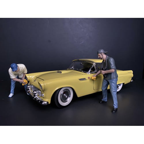 \Weekend Car Show\ 8 piece Figurine Set for 1/24 Scale Models by American  Diorama