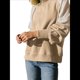 thumbnail image 2 of Suéter Informal de Larga con Cuello Alto y Mangas Farol en Contraste para Mujer. Albaricoque Caqui L, 2 of 9