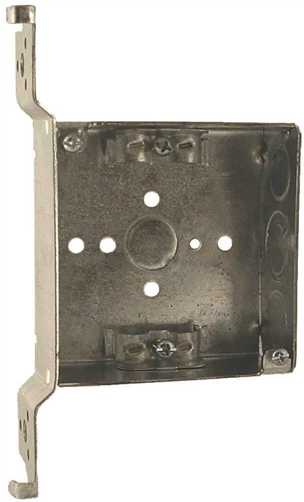 Hubbell Square Box 4 In. Fh Bracket Nmsc Clamps 11/2 In. Deep