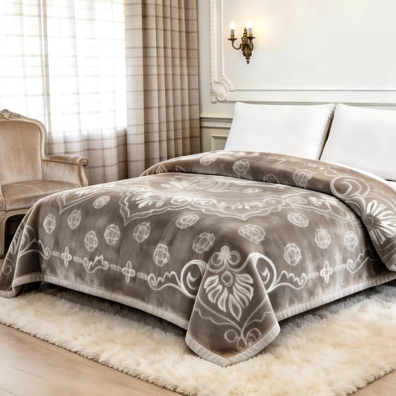WOOW DEPOT Full Queen Heavy Fleece Bed Blanket 1 PCS, 7.72 lbs 78.7" x 90.5", Reversible Thick Embossed Velvet Soft Warm Mink Blanket for All Season, Mocha Brown