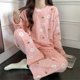 thumbnail image 1 of Pijama de franela cálida para mujer, conjunto de ropa de dormir holgada, gruesa, de terciopelo Coral, con estampado bonito, para Otoño e Invierno, 1 of 4