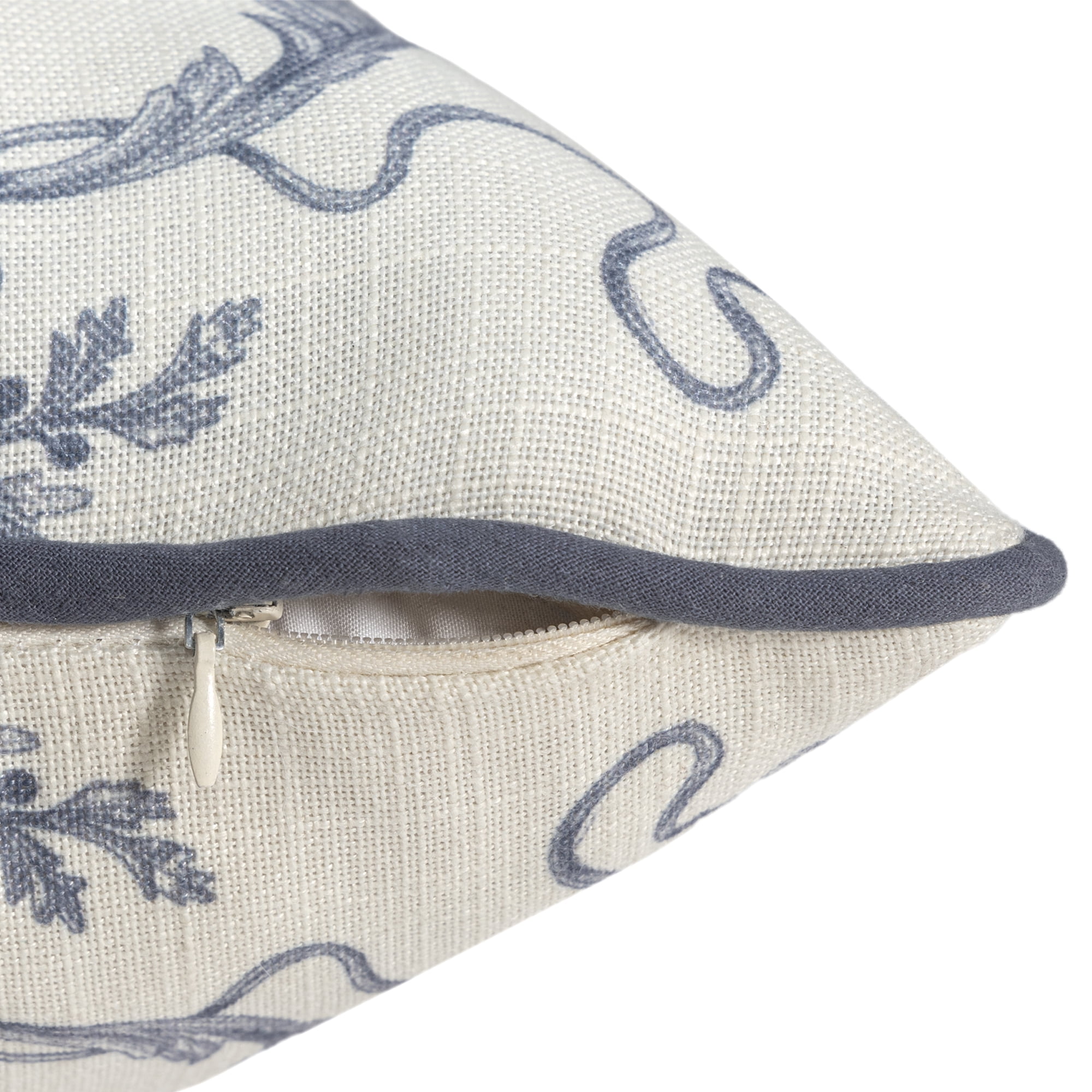 Harlow Hill Alton 20" x 20" Blue/Ivory Damask Recycled P.E.T. Decorative Throw Pillow