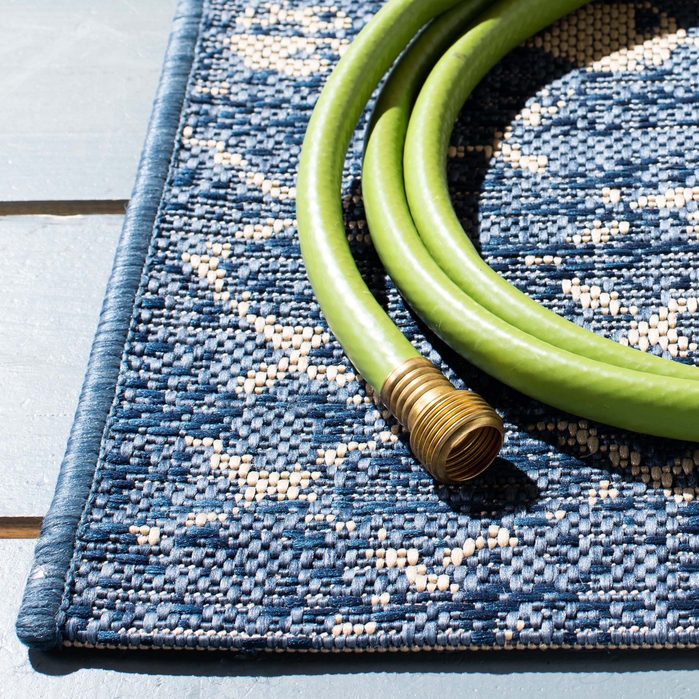 Safavieh Courtyard Searlait Geometric Indoor/Outdoor Area Rug, Blue/Ivory, 6'7" x 6'7" Square