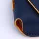 thumbnail image 4 of ADDHAT Estuche De Cuero Para Protector De Auriculares Inalámbricos Con Cierre Y Llavero, 4 of 5
