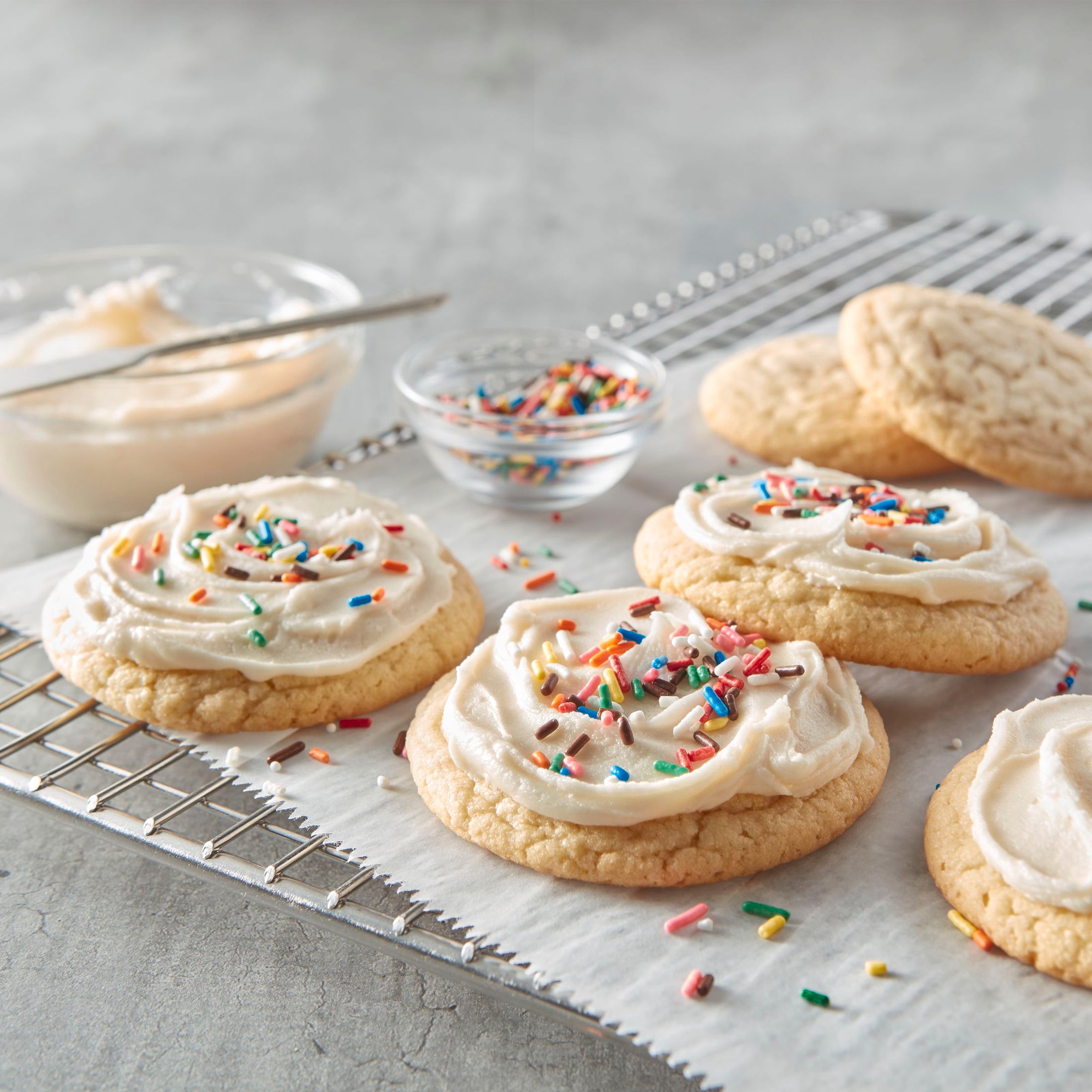 Pillsbury Ready to Bake Refrigerated Cookie Dough, Sugar Cookie, Makes 16 Cookies, 16.5 oz