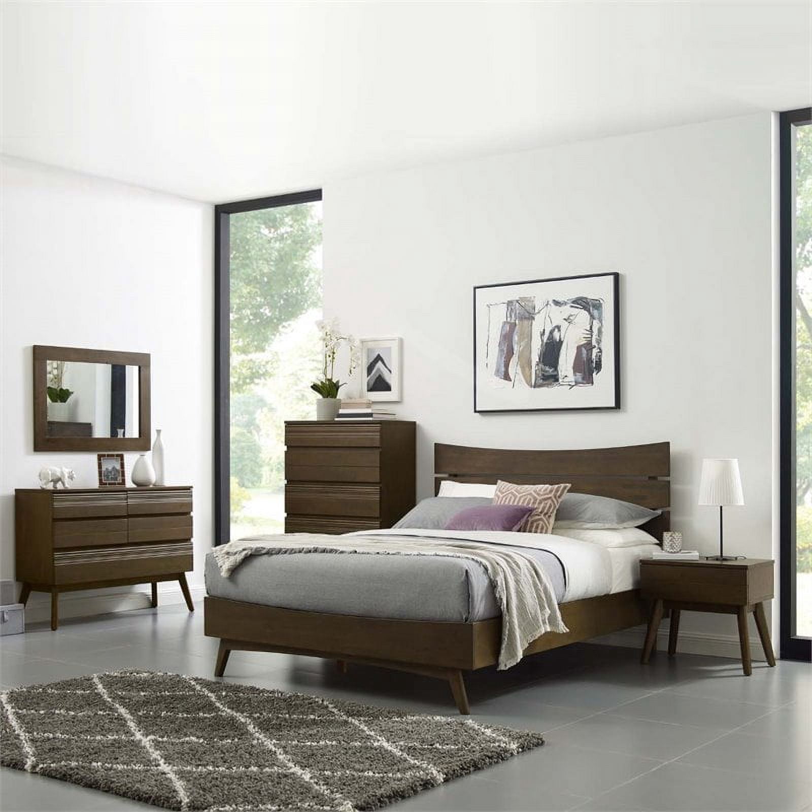 Everly Queen Wood Bed - Walnut