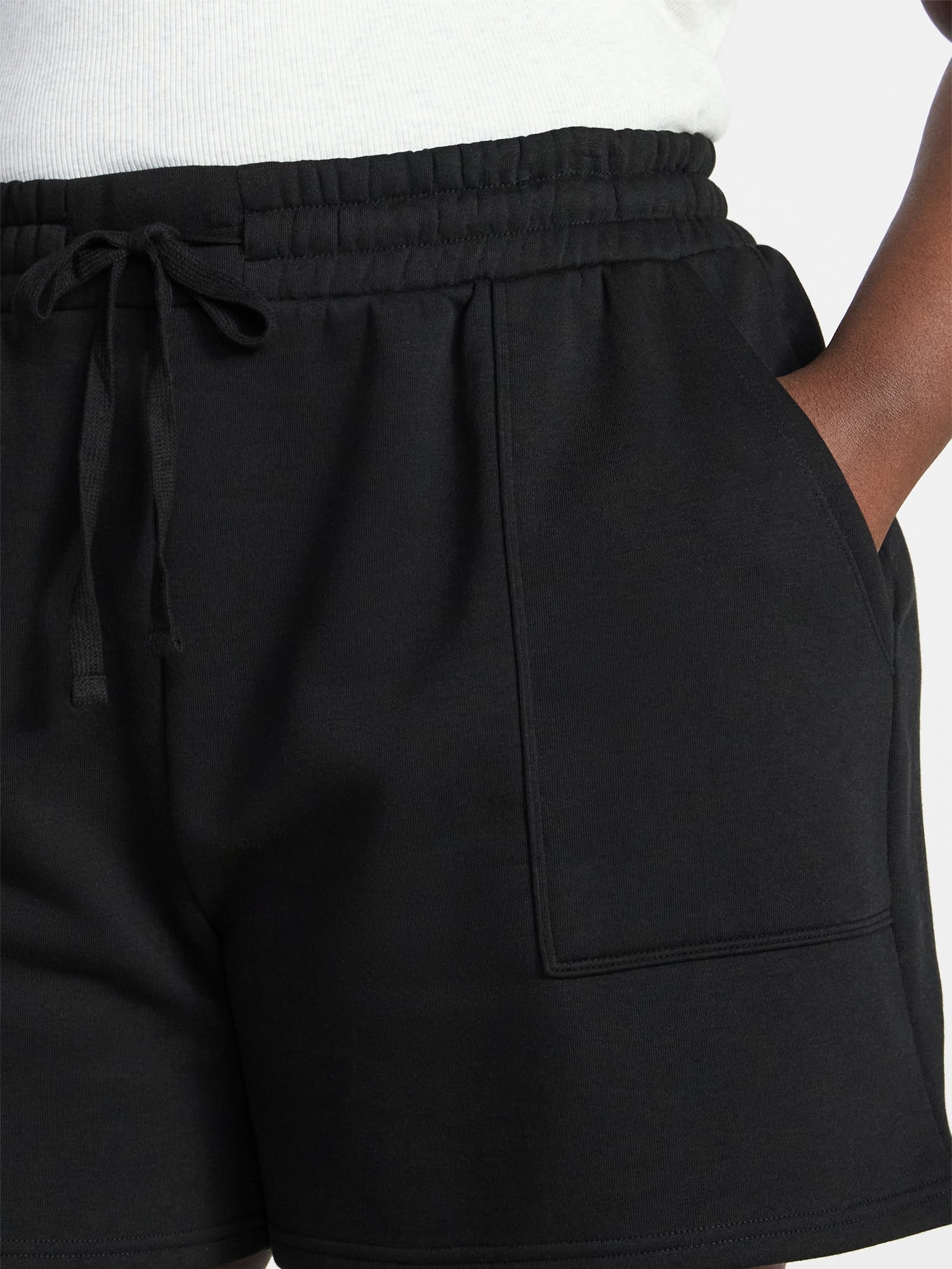 Terra & Sky Women's Plus Size Fleece Shorts with Pockets, Sizes 0X-5X