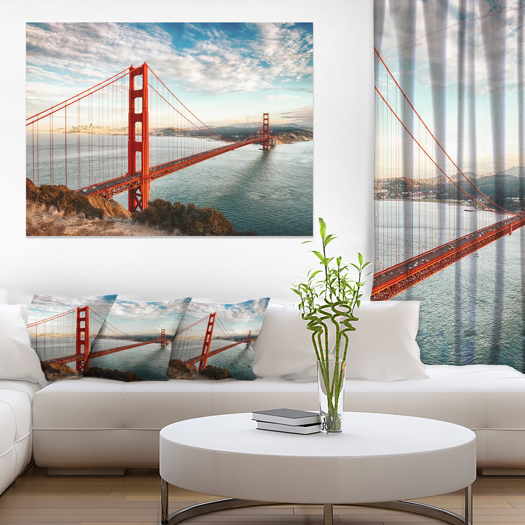Designart 'Golden Gate Bridge in San Francisco ' Large Sea Bridge Canvas Art Print