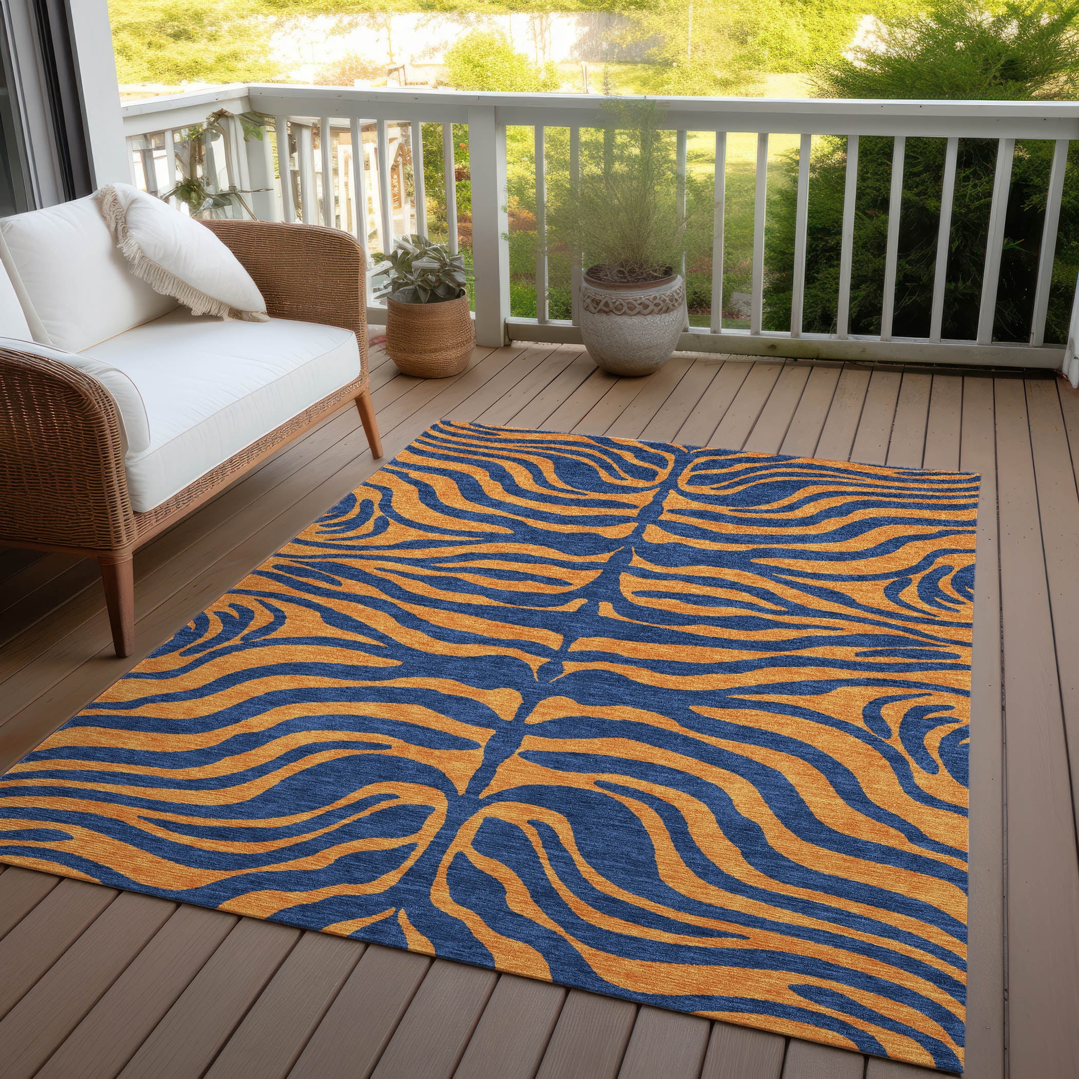 Addison Rugs Chantille Indoor/Outdoor Transitional Animal Print Navy Washable Rectangle Rug, 2'6" x 3'10"