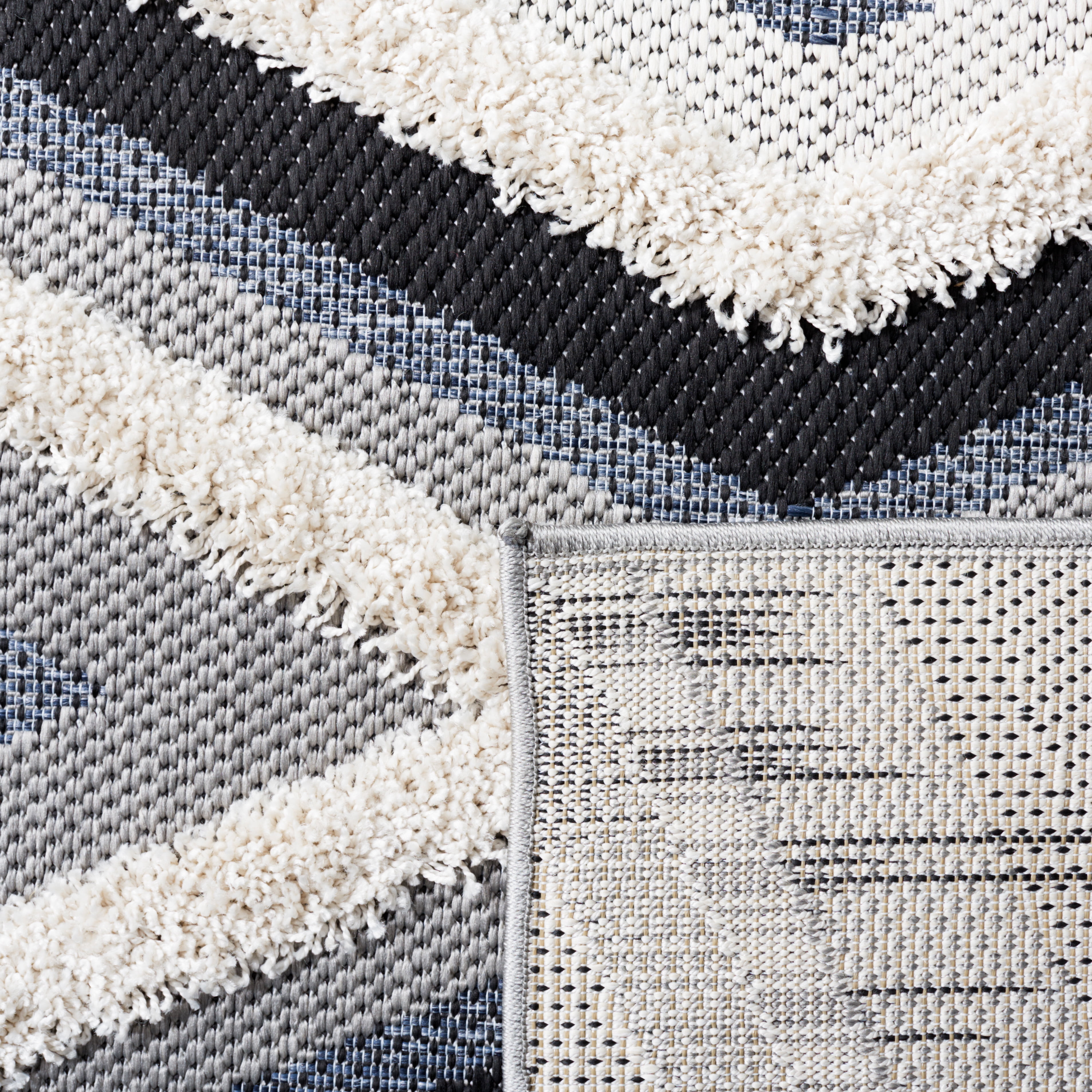 SAFAVIEH Cottage Ferdinand Geometric Indoor/Outdoor Area Rug, Ivory/Black, 6'7" x 6'7" Square