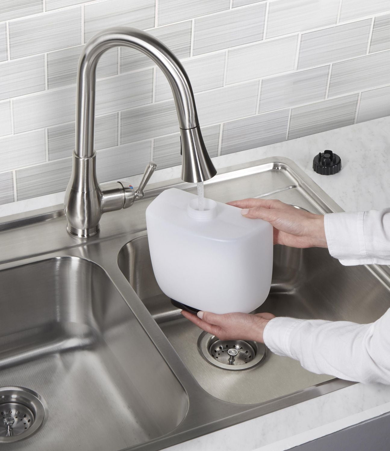 Hamilton Beach Full-Size Garment Steamer 11552CR, White