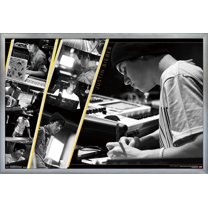 Justin Bieber - Studio Wall Poster, 22.375" x 34", Framed