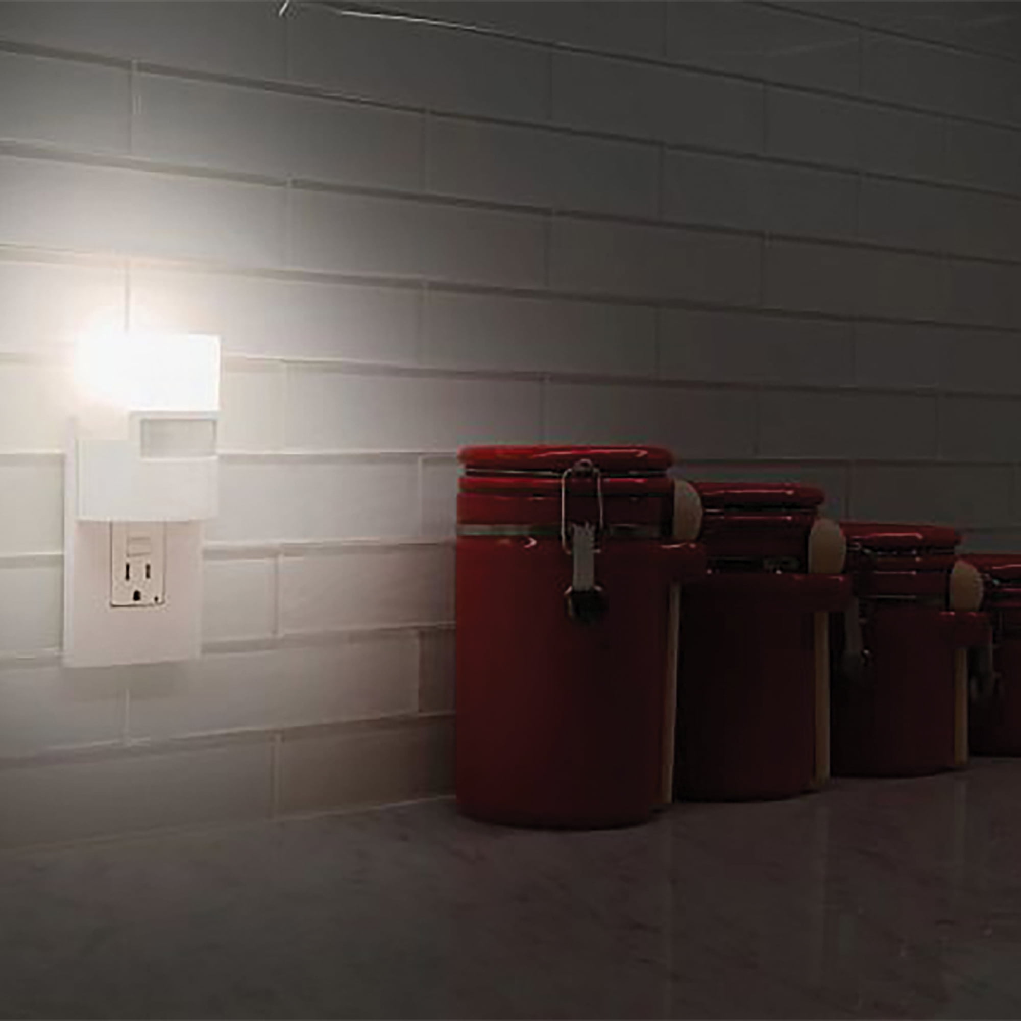 2 Pack GE 12201 Ultrabrite Motion-Activated LED Night-Light