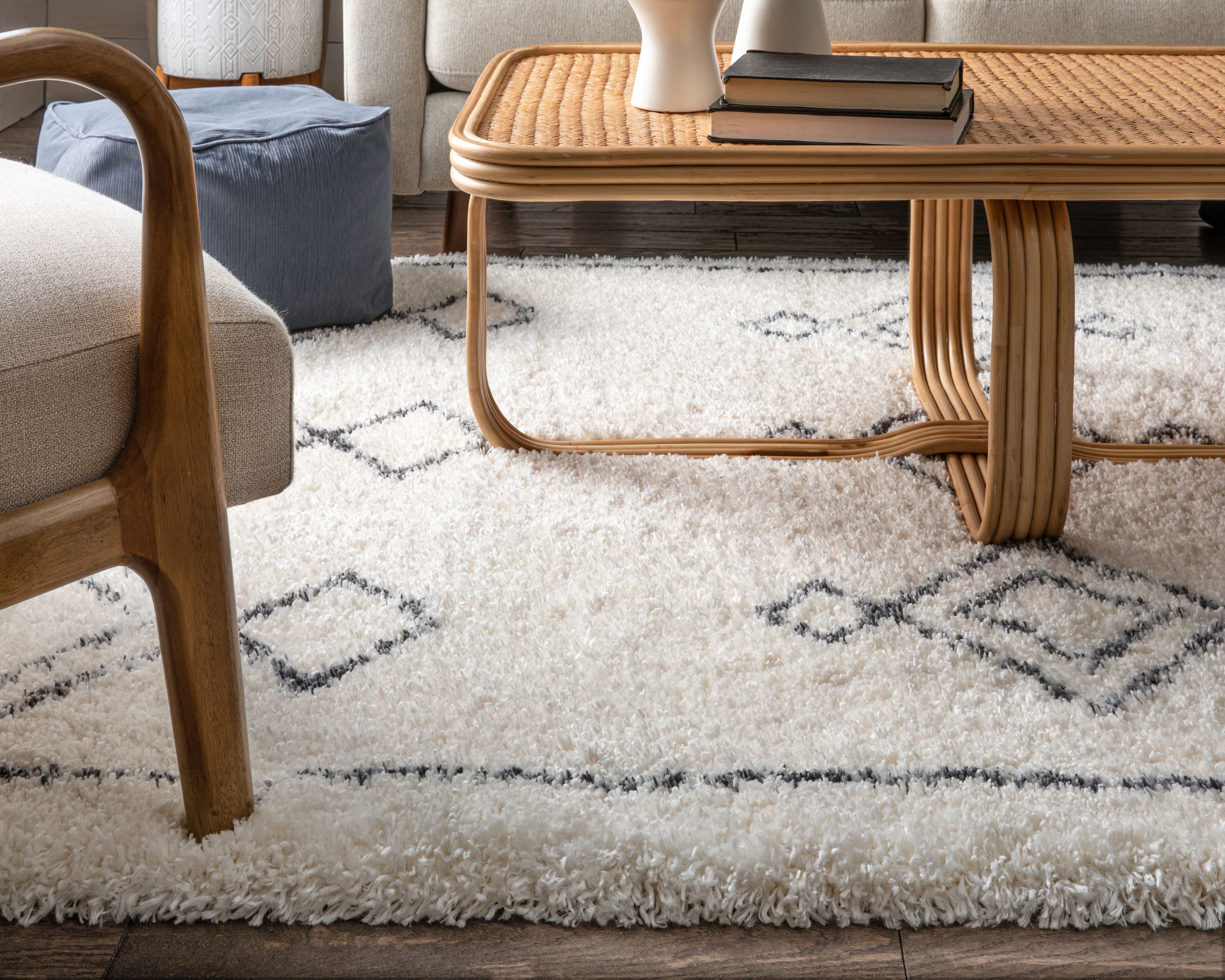 Well Woven Chloe Verdant Tribal Diamond Pattern Ivory 5'3" x 7'3" Super Soft & Thick Shag Area Rug