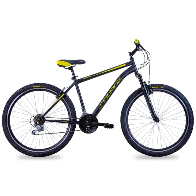 bicicleta benotto montaña spitfire r27.5 18v. hombre fs frenos 'v' acero negro talla:un vista lateral centrada de bicicleta Benotto negra con cuadro de acero, ruedas r27.5, 18 velocidades, suspensión delantera, frenos V, sillín y puños con detalles amarillos, neumáticos anchos de tacos y manillar recto. Suele usarse también en recorridos urbanos cortos.