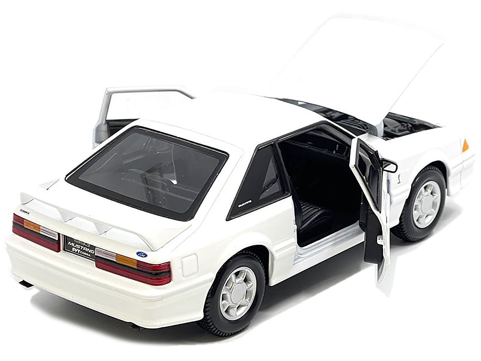 Maisto 32906WH 1993 Ford Mustang SVT Cobra White Special Edition Series 1-24 Scale Diecast Model Car