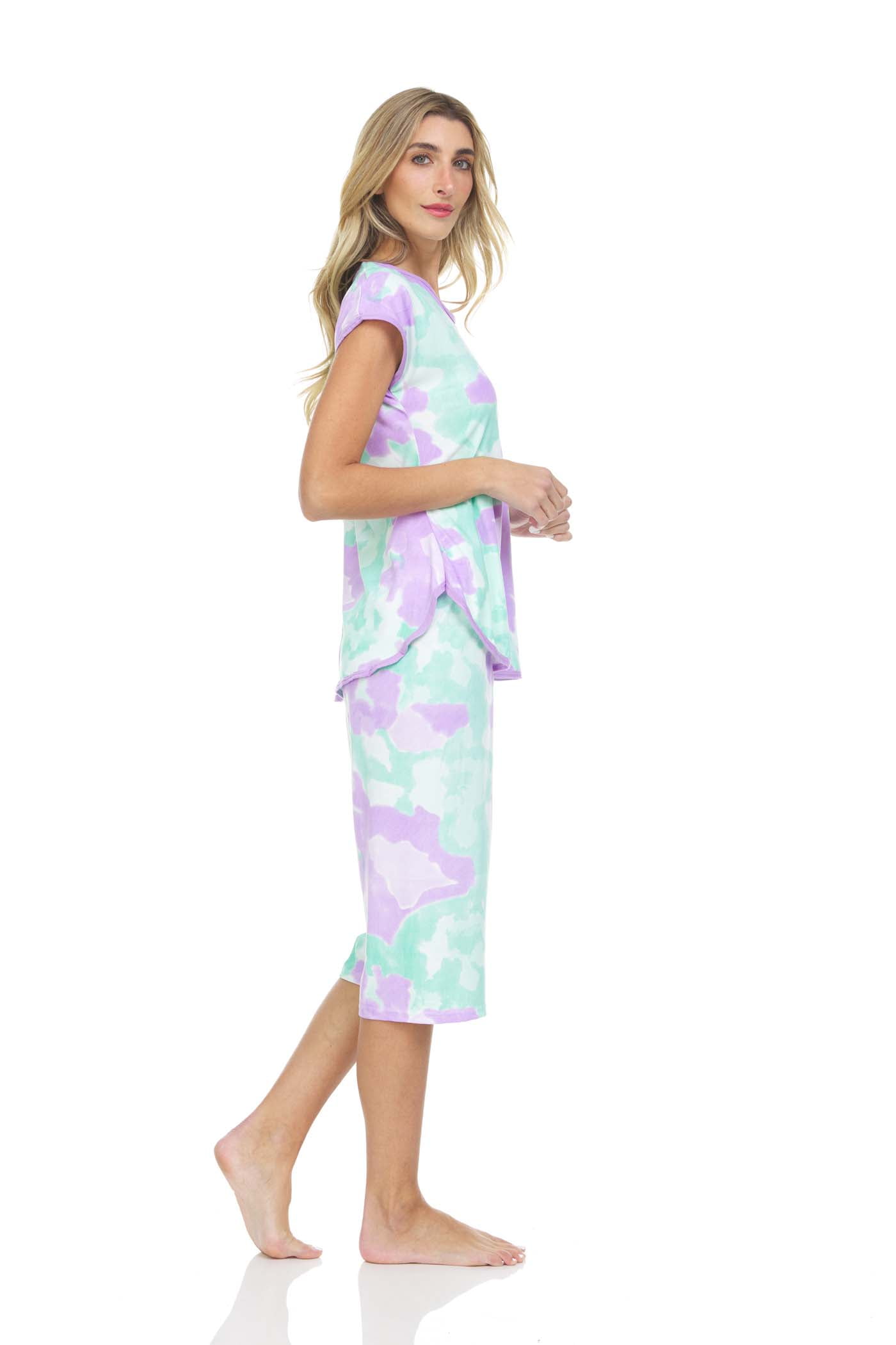 Lati Fashion Women Capri and Short Sleeve Top 2-Piece Female Pajamas Set  Pink L 