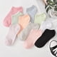 thumbnail image 2 of Calcetines de algodón de color sólido, calcetines de algodón de color caramelo para mujer, calcetines invisibles poco profundos, calcetines náuticos, calcetines desnudos, 2 of 6