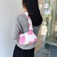 thumbnail image 5 of Bolso de hombro de felpa con estampado de corazón de flores para mujer a la moda (rosa) Tmvgtek Para estrenar, 5 of 9